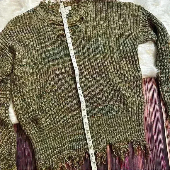 Distressed Strappy Sweater by Tiffany & Grey Size XL - Picture 7 of 11